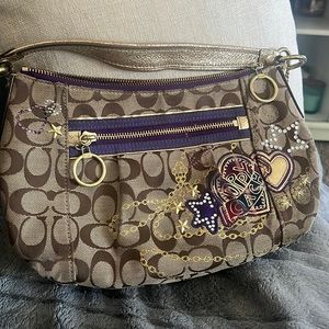 Poppy Coach hand bag.